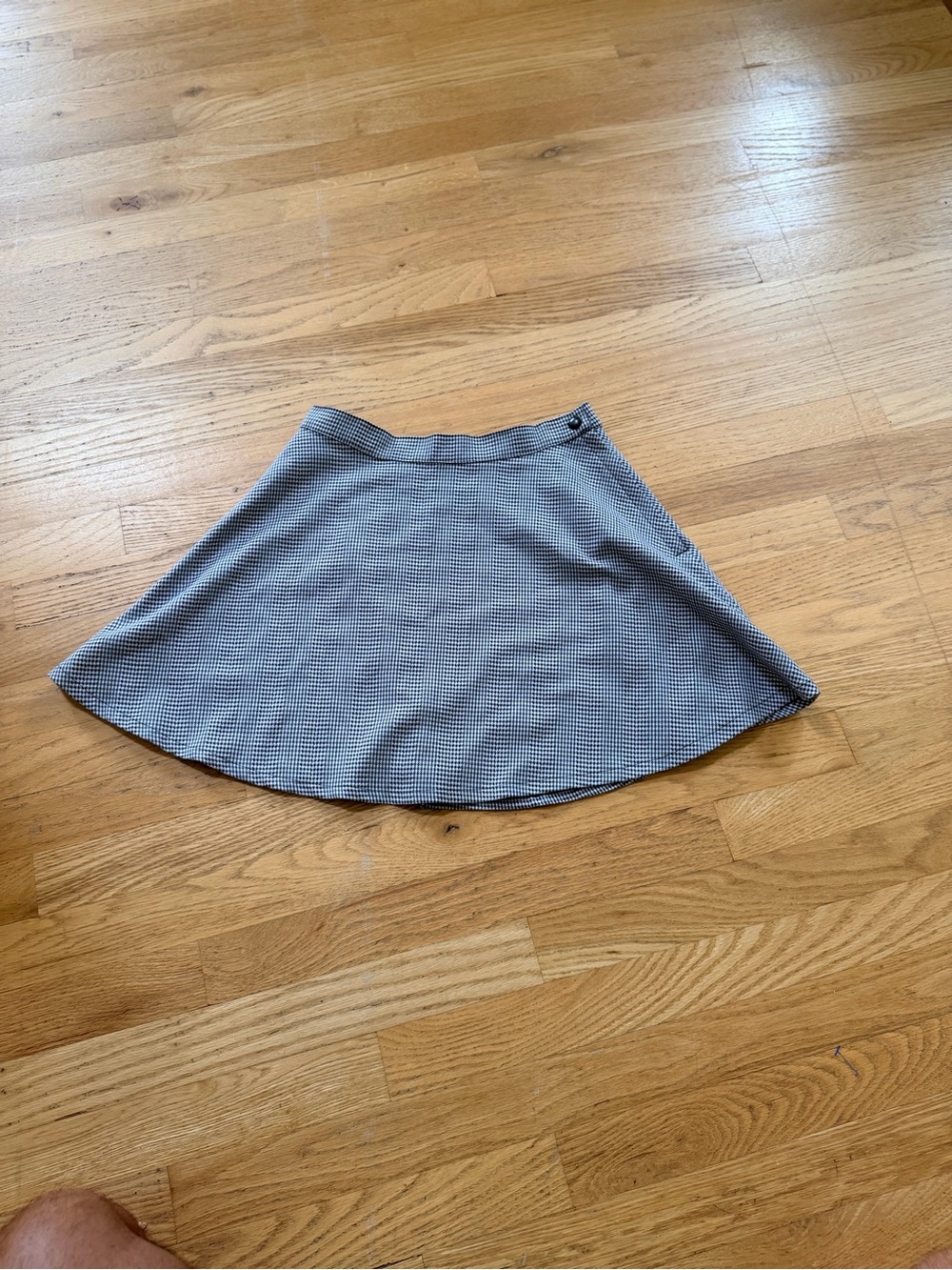 Ladies Size Medium "American Apparel" Gray Houndstooth Circle Skirt GUC